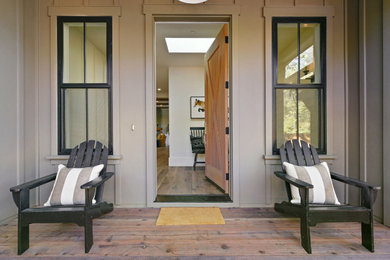 Example of a farmhouse home design design in San Francisco