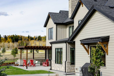 Exterior home idea in Calgary