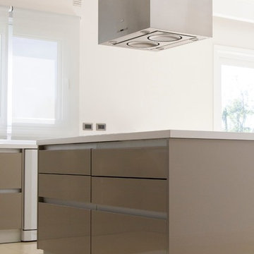 Contemporary High-Gloss Metallic Kitchen