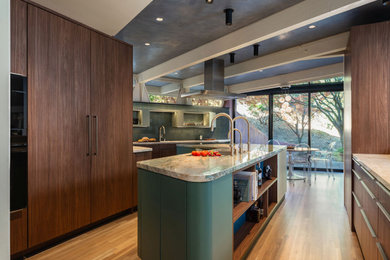 Kitchen - 1950s kitchen idea in San Francisco