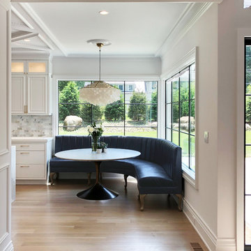 Breakfast Nook - Center Hall "Glamonial"