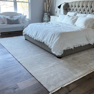 Modern Transitional Rug updates farmhouse master bedroom decor!