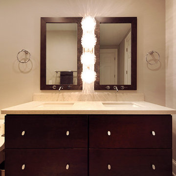 Emerald Isle Vacation Home - Guest Bathroom