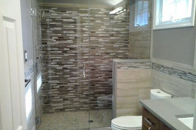 Bathroom - bathroom idea in New York