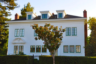 Example of a classic exterior home design in San Francisco