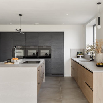 Tavola Kitchen in Parched Oak & Hacienda Black by Studio Nest