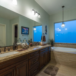 Excelsior Court Custom - Products