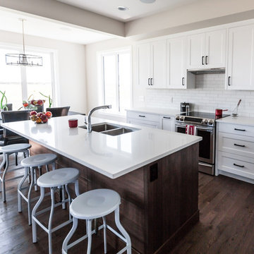 Kitchen | Sincero | Authentik | Red Oak | Wire Brushed
