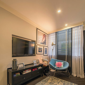 Pied a Terre - HDB resale flat (Shoebox)