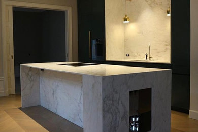 Wall, benchtops and island in marble