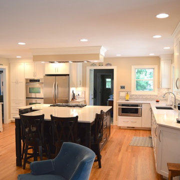 Tauxemont - Custom White Shaker Kitchen