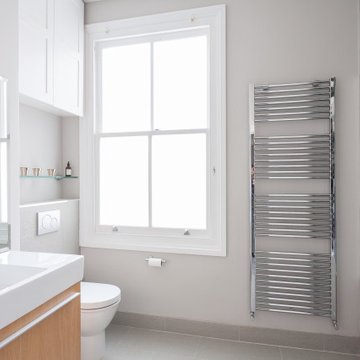 En-suite toilet and shower in Manchuria Road in SW11, Clapham, London