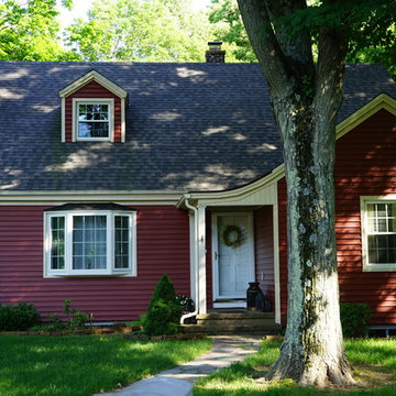 Royal Woodland Rustic Red Siding installed by Sidetex in Mount Carmel, Hamden CT