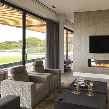 TV above the Bioethanol Fireplace
