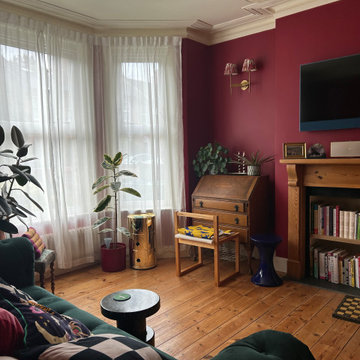 Red eclectic lounge