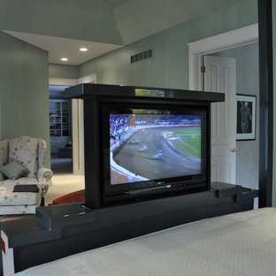 Tv In Footboard Houzz