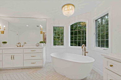 Example of a trendy bathroom design in DC Metro