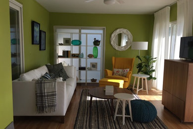 Inspiration for a transitional home design remodel in Chicago