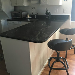 Manassas small condo - Kitchen Countertops