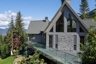 Trendy exterior home photo