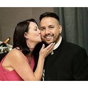 Alister Hos foto