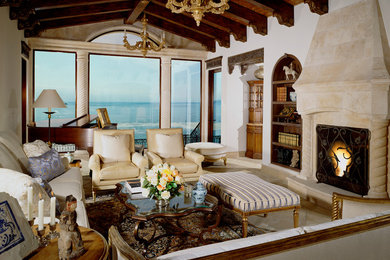 Example of a classic living room design in San Luis Obispo