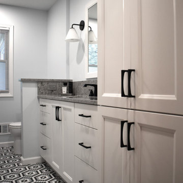 Showplace EVO Edgewater Bathroom in Extra White