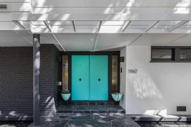 Entryway - 1950s entryway idea in Sacramento