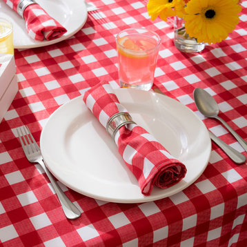 DII Red Check Outdoor Tablecloth With Zipper 60" Round