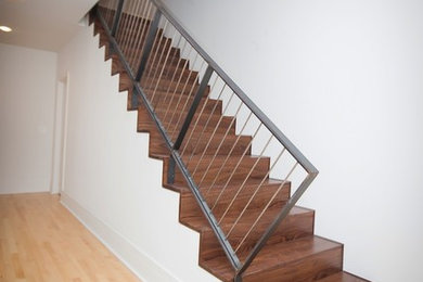 Staircase - modern staircase idea in Chicago