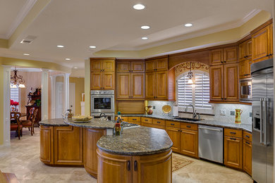 Inspiration for a kitchen remodel in Houston