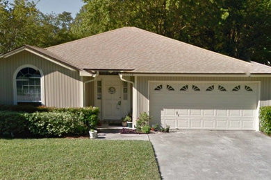 Elegant exterior home photo in Jacksonville
