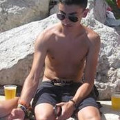 Karl Tabones foto