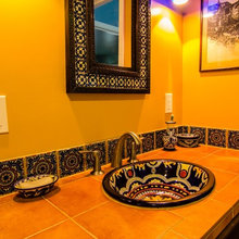 Talavera bath