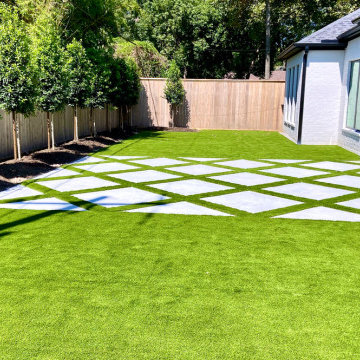 Sophisticated and Pet Friendly Landscape in Spring Branch, TX
