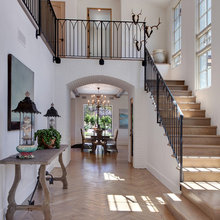 Entry/stairs