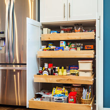 Guest bath cabinet/shelf
