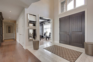 Entryway - transitional entryway idea in Calgary