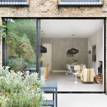 St Quintin Avenue, W10