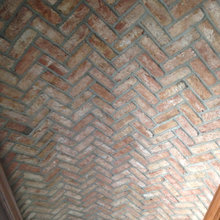 Old Chicago Brick/Barrel Ceilings