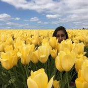 Divya Bhats foto