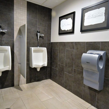 Kettle Moraine Golf Club Bathroom