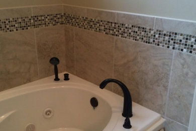 Example of a trendy bathroom design in New Orleans