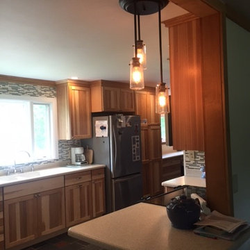 PECAN NATURAL CHARMING KITCHEN