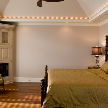 Master Bedroom (with Uplighting)