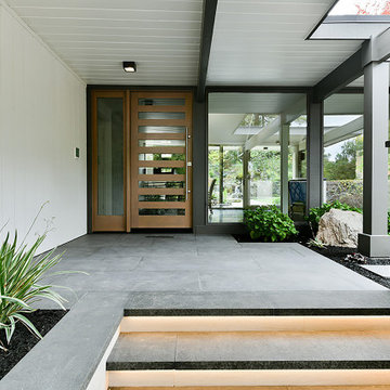 Montair Midcentury Modern