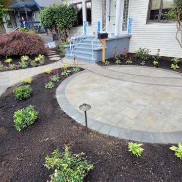 West Seattle Front Yard Patio