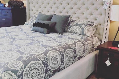 Bedroom photo in Edmonton
