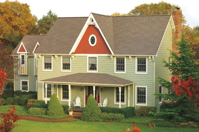 Inspiration for a timeless exterior home remodel in Richmond