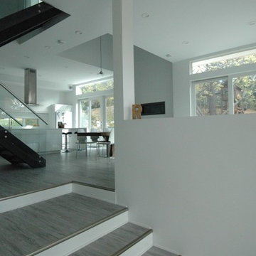 Rocky Ledge Modernist